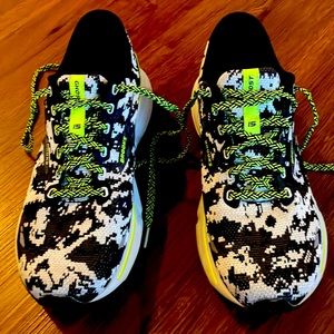 Brooks Ghost 15 Running Shoes